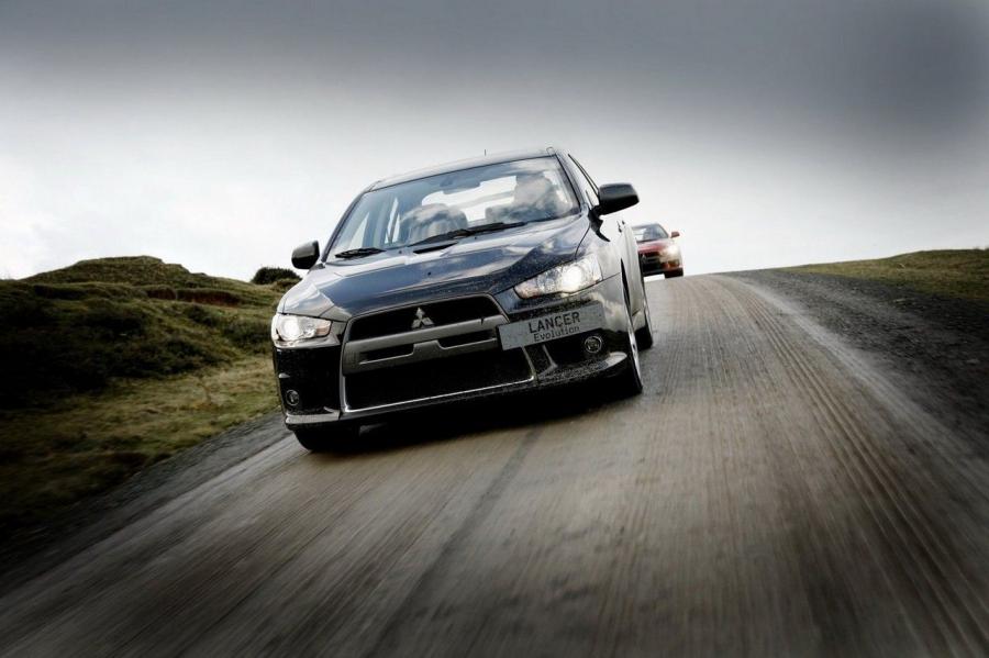  Mitsubishi Lancer Evolution X 2007 года  (фото 124 из 149)